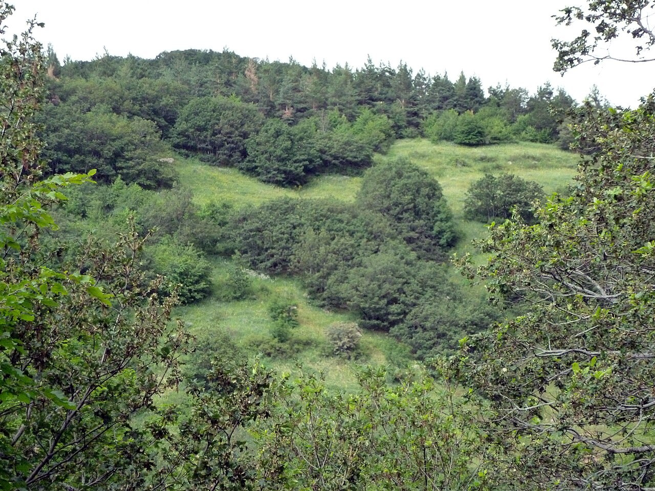 Aghveran landscape; regional context rather than a specific marked trail