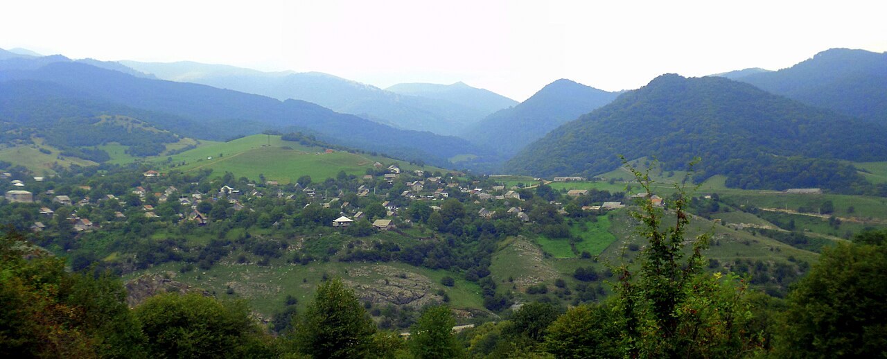 Marts village, Lori; village landscape rather than a specific marked trail